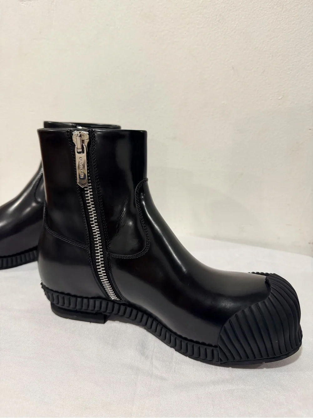 Calvin Klein Black Rubber Toe Cap Boots size US 7W